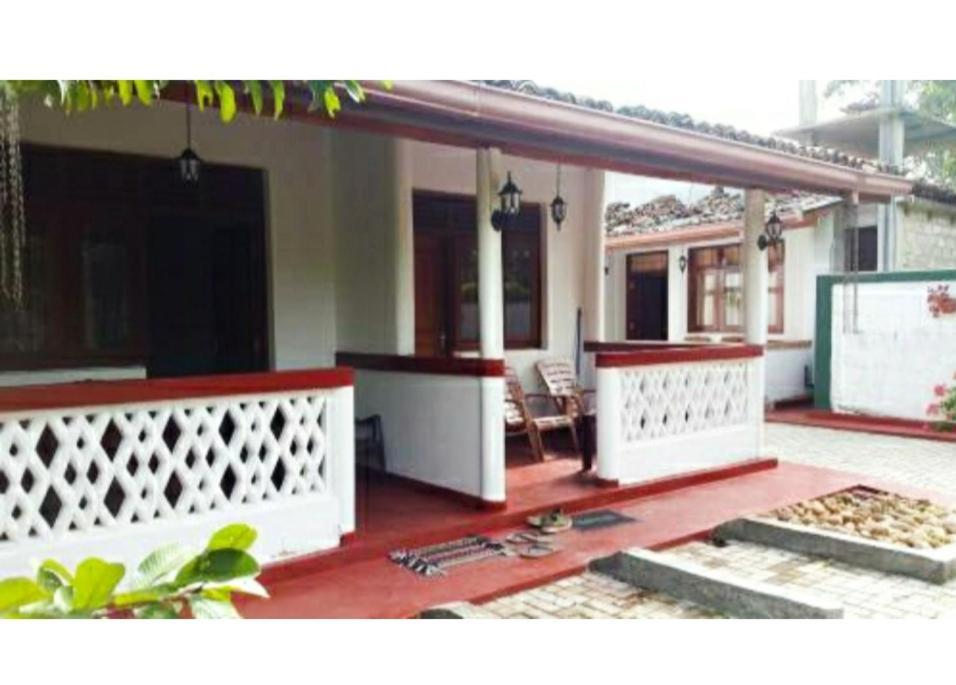 River Side Holiday Inn เวลิกามา ภายนอก รูปภาพ